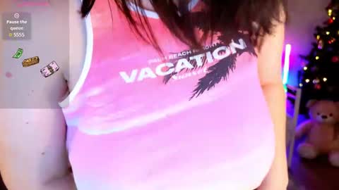 Snapshot of hornycakee chatting on December 11, 7:53 am HornyCakee online show from December 11, 7:53 am