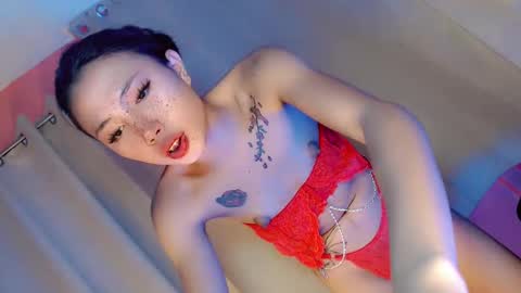 Snapshot of hornykylie047 chatting on January 13, 2:07 am hornykylie047 online show from January 13, 2:07 am