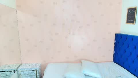 Snapshot of hornylatimommy chatting on March 2, 7:23 pm Natasha online show from March 2, 7:23 pm