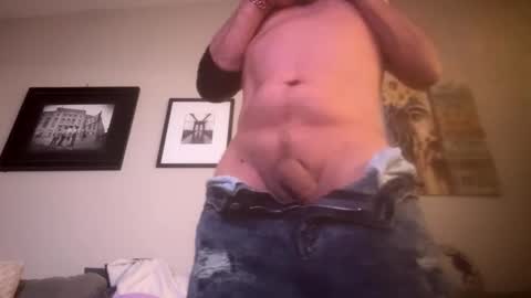 Snapshot of hoss43040 chatting on September 15, 2:02 am hoss43040 online show from September 15, 2:02 am