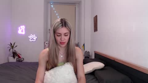 Dashka online show from December 7, 1:19 am
