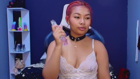 Snapshot of hot_chocolate_4u chatting on March 12, 6:32 pm hot chocolate 4u online show from March 12, 6:32 pm