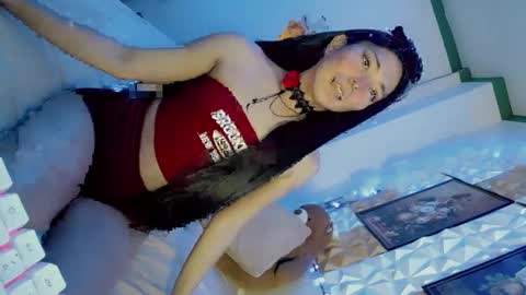 its me CLAUDIA online show from March 5, 3:51 am