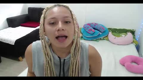 Mia online show from January 17, 7:38 pm