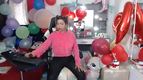 Snapshot of hot_sexy_bunny chatting on February 17, 9:21 pm hot sexy bunny online show from February 17, 9:21 pm