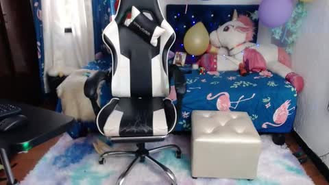 Snapshot of hot_sexy_bunny chatting on January 28, 12:32 pm hot sexy bunny online show from January 28, 12:32 pm