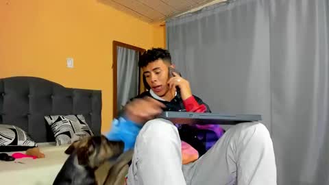 hot_twinks83 online show from February 13, 12:57 am