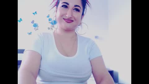 Snapshot of hotboobsmaya chatting on February 20, 10:05 am hotboobsmaya online show from February 20, 10:05 am