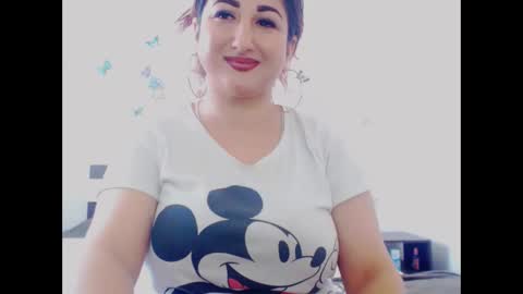 Snapshot of hotboobsmaya chatting on February 17, 9:24 am hotboobsmaya online show from February 17, 9:24 am