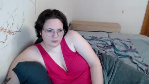 Snapshot of hotfiremommy chatting on February 3, 10:00 pm LimonkaFire online show from February 3, 10:00 pm
