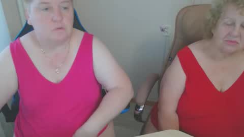Snapshot of hotfiremommy chatting on September 8, 4:17 pm LimonkaFire online show from September 8, 4:17 pm