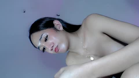 Snapshot of hotfuckingyumi chatting on January 7, 9:14 pm Yumi online show from January 7, 9:14 pm