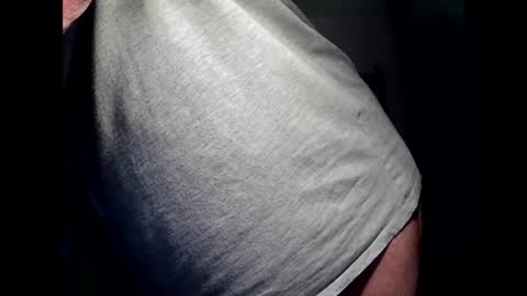 Snapshot of hotmassage50 chatting on March 12, 10:48 am hotmassage50 online show from March 12, 10:48 am