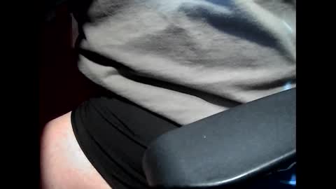 Snapshot of hotmassage50 chatting on March 10, 12:28 pm hotmassage50 online show from March 10, 12:28 pm