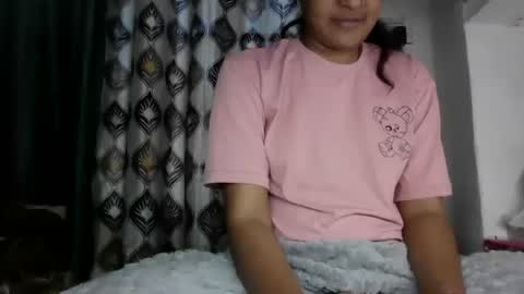 Snapshot of hotnsweetindian chatting on February 20, 11:53 am lola online show from February 20, 11:53 am