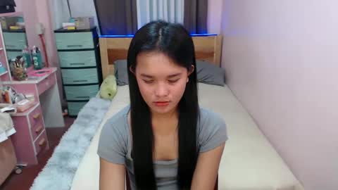 hotpinay_rhowe online show from January 24, 2:49 am