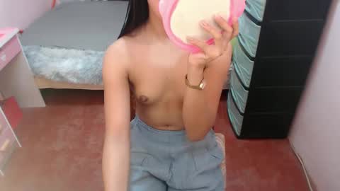 hotpinay_rhowe online show from February 26, 10:05 am