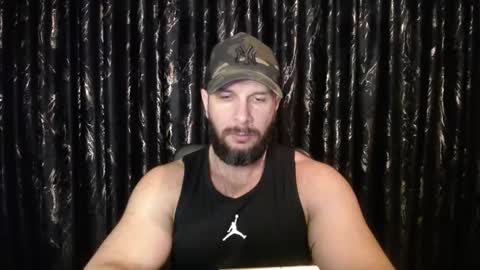 hotterlrg online show from March 11, 1:37 am