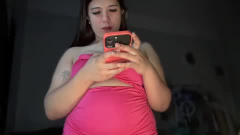 Snapshot of hottransgirl_hugecockyy chatting on February 2, 3:28 pm Imyoursexy Hotangela online show from February 2, 3:28 pm
