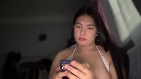 Snapshot of hottransgirl_hugecockyy chatting on March 3, 12:04 am Imyoursexy Hotangela online show from March 3, 12:04 am
