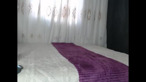 Snapshot of hotypussy95 chatting on September 14, 9:00 am hotypussy95 online show from September 14, 9:00 am