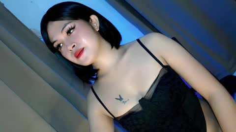 Snapshot of hugecockyanny chatting on January 9, 11:03 am Yhanie online show from January 9, 11:03 am