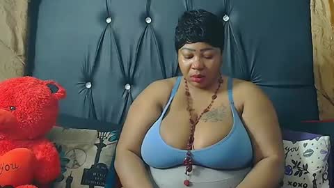 humongoustitss500929 online show from September 13, 3:36 pm