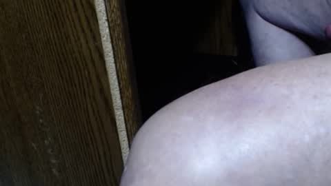 hungsofine online show from February 7, 12:09 am
