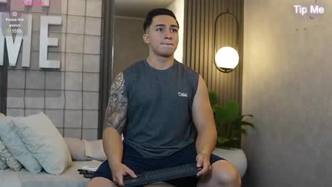 hunk_ryan online show from March 4, 11:51 am