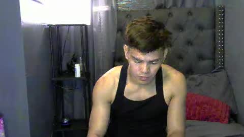 Thehunkpinoy online show from September 20, 11:24 am