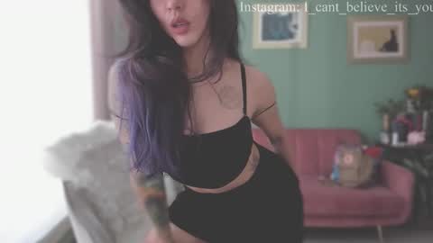 Snapshot of i_cant_believe_its_you chatting on January 20, 5:59 pm Lana Banana online show from January 20, 5:59 pm