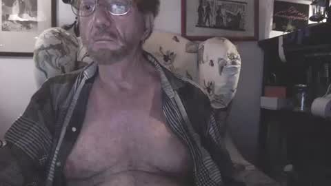 ImYourBitch online show from February 8, 6:22 am