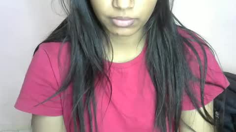iamHotTaara online show from February 7, 4:59 am