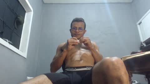 Snapshot of ian_tuner chatting on January 7, 9:07 am ian_tuner online show from January 7, 9:07 am
