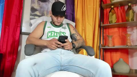 Snapshot of iandygrasso chatting on March 1, 11:50 am iandygrasso online show from March 1, 11:50 am