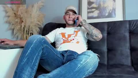 Snapshot of iandygrasso chatting on September 14, 6:20 pm iandygrasso online show from September 14, 6:20 pm