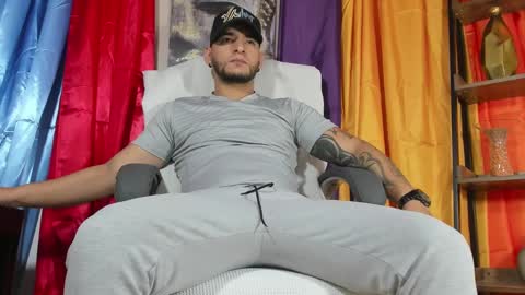 Snapshot of iandygrasso chatting on February 21, 10:50 am iandygrasso online show from February 21, 10:50 am