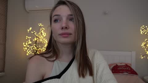 Danielle online show from February 3, 11:53 am