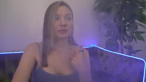 Danielle online show from January 14, 5:45 pm