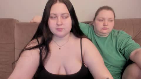 Snapshot of ihaveasecret_ chatting on September 20, 8:34 pm Alice online show from September 20, 8:34 pm