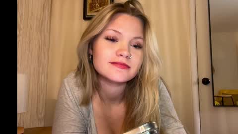 cassie online show from December 4, 8:17 am