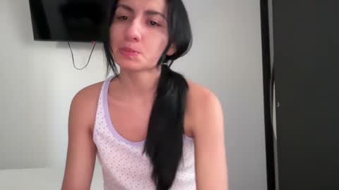 Snapshot of im_dayana chatting on January 9, 10:20 pm instagram online show from January 9, 10:20 pm