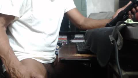 Imanlolo789   formerly known as Slimrodxxx  independent model online show from January 26, 11:39 am