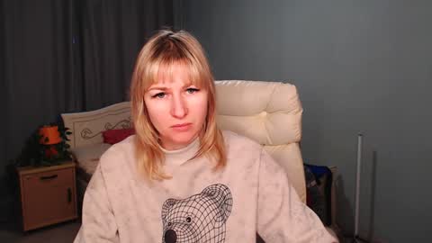 incredible_ariela online show from January 14, 8:41 am
