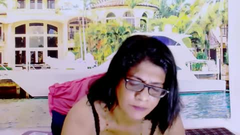 Femiez online show from February 7, 9:05 am