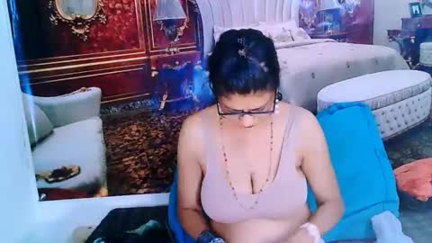 Femiez online show from February 1, 5:07 am