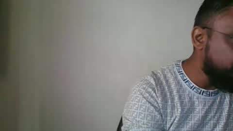 Indian lover online show from January 16, 7:49 am