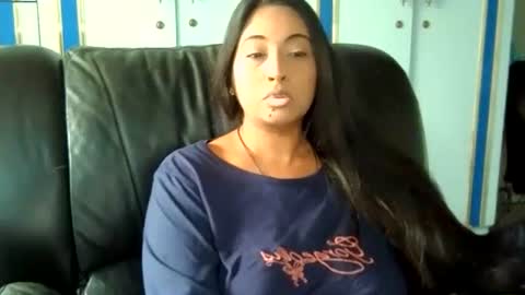 Indianpalgal69 online show from December 17, 5:51 am