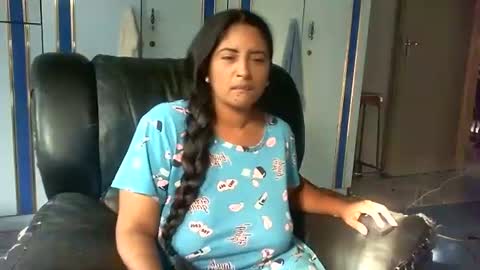 Indianpalgal69 online show from December 3, 2:22 pm