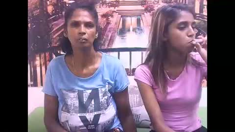 Snapshot of indiansexyslender4u2luv chatting on January 31, 6:13 am indiansexyslender4u2luv online show from January 31, 6:13 am